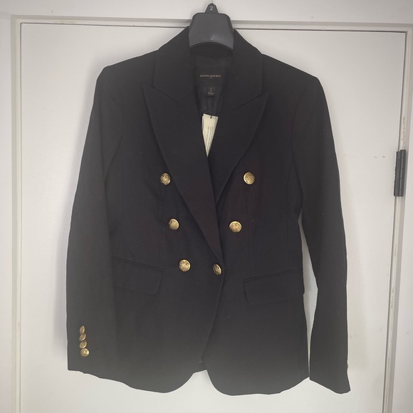 Banana Republic STUNNING Double Breasted Blazer, Black/ Gold Buttons, Size 2 - Picture 2 of 7